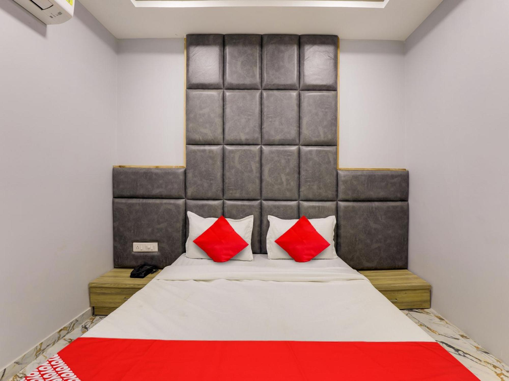 Hotel Krishna Ahmedabad Exterior foto