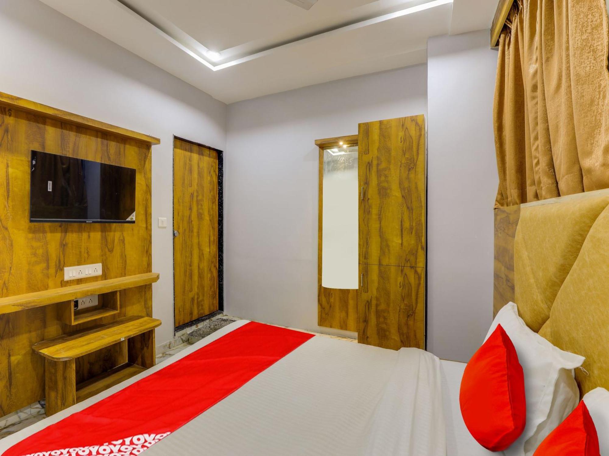 Hotel Krishna Ahmedabad Exterior foto