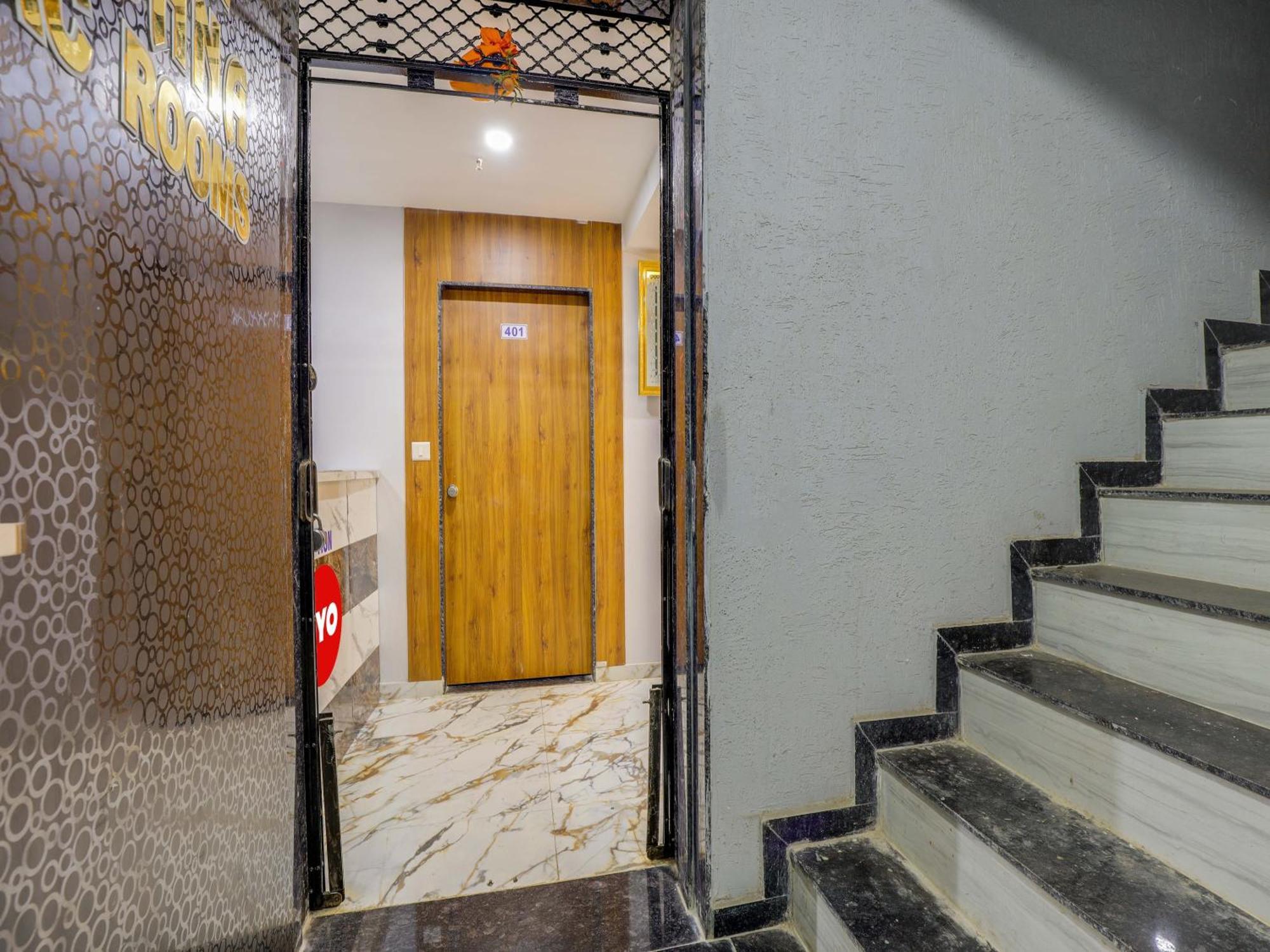 Hotel Krishna Ahmedabad Exterior foto